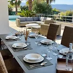 Le Pied A Terre 2 *