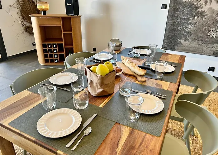 Le Pied A Terre 2 * Портисьо